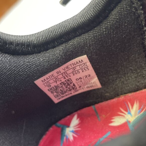 Adidas NMD R1 TM x Thebe Magugu Size 9 Womens Black White Shoes GX2074 - Picture 12 of 15
